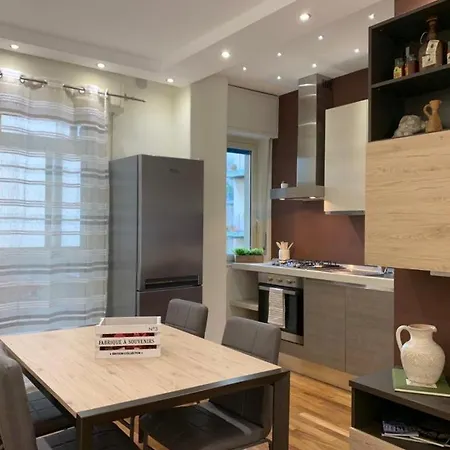 Casa Vacanze Gioeni - Via Etnea Apartment Catania